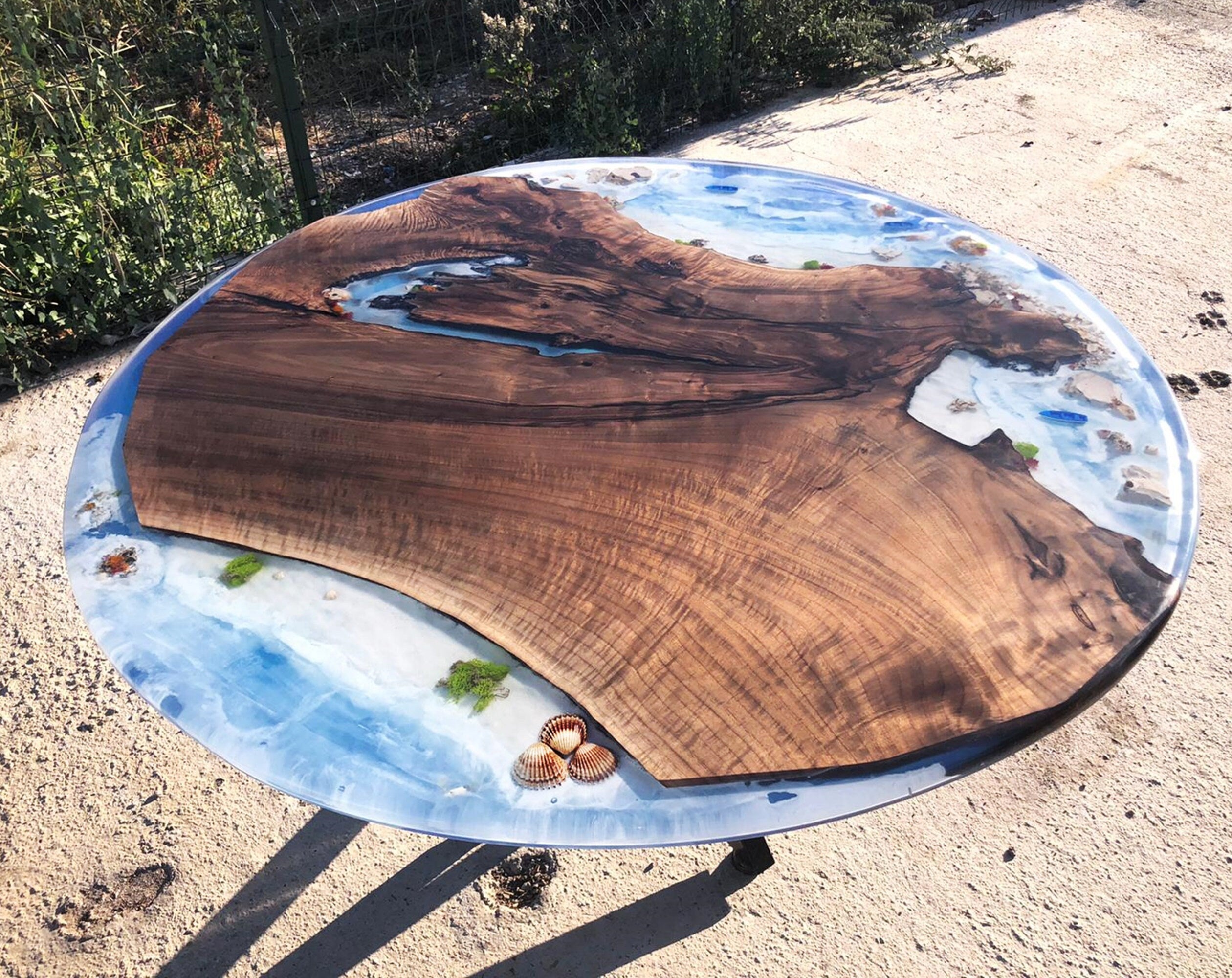 Ocean Resin Coffee Table, Epoxy Round Table, Epoxy Wave Effect, Epoxy Table,  Live Edge Coffee Table, Round Resin Coffee Table, Ocean Decor 