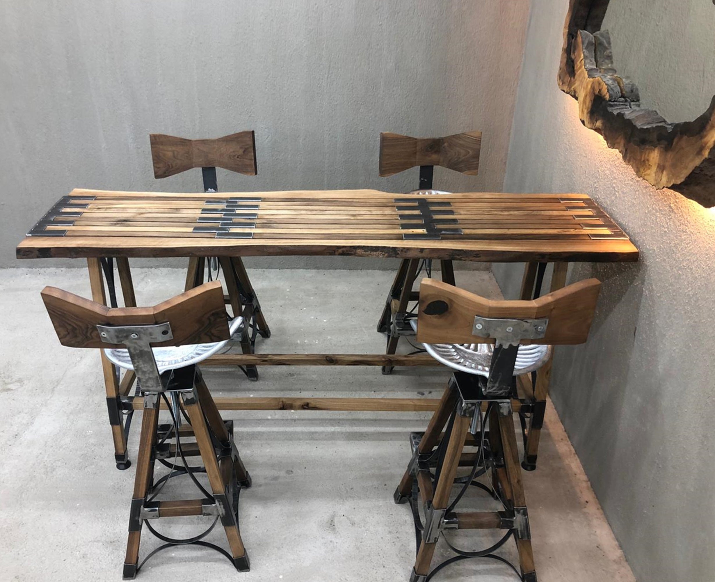 RUSTIC BAR TABLE AND BAR CHAIRS