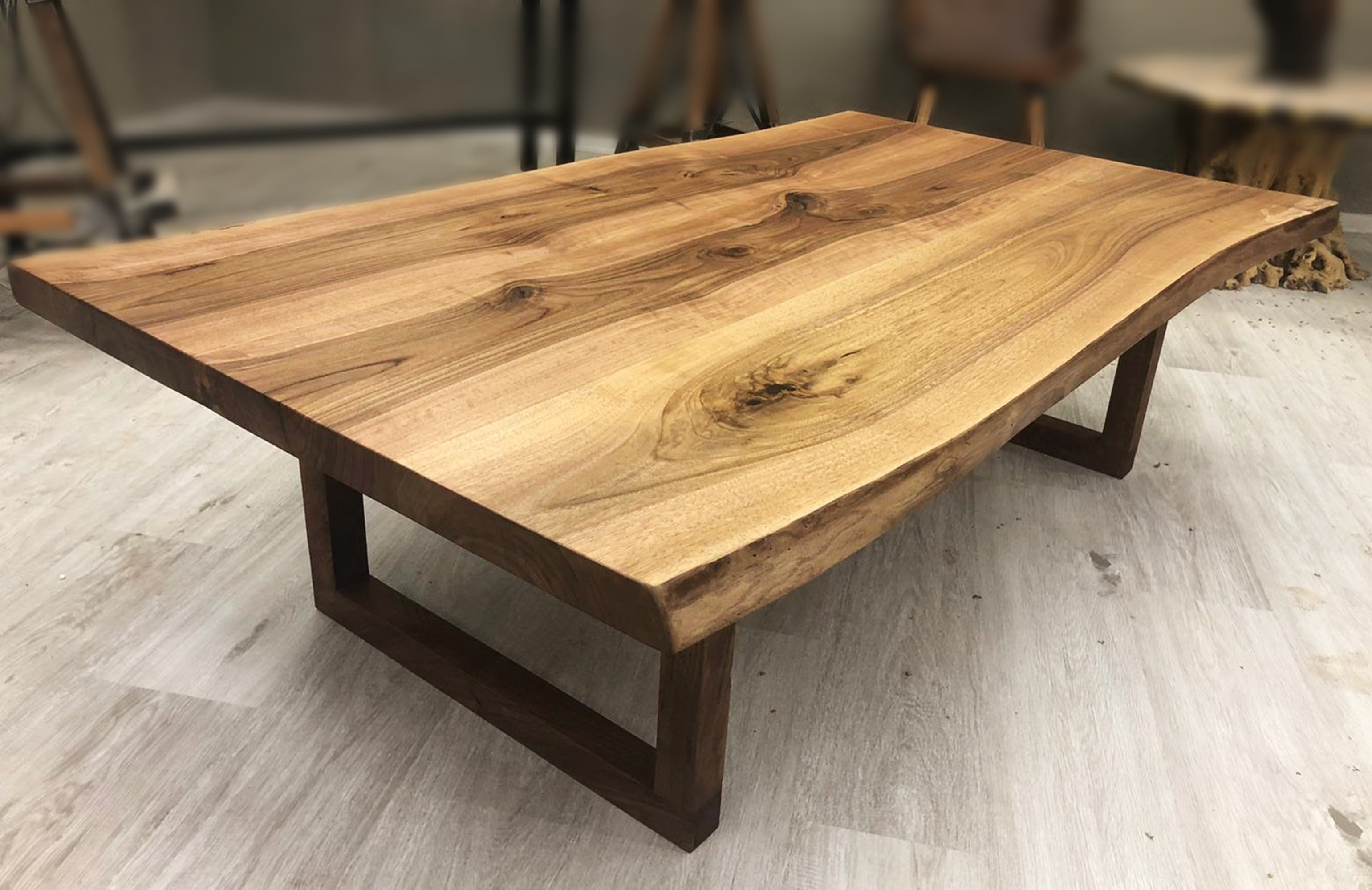 LIVE EDGE COFFEE TABLE Vega