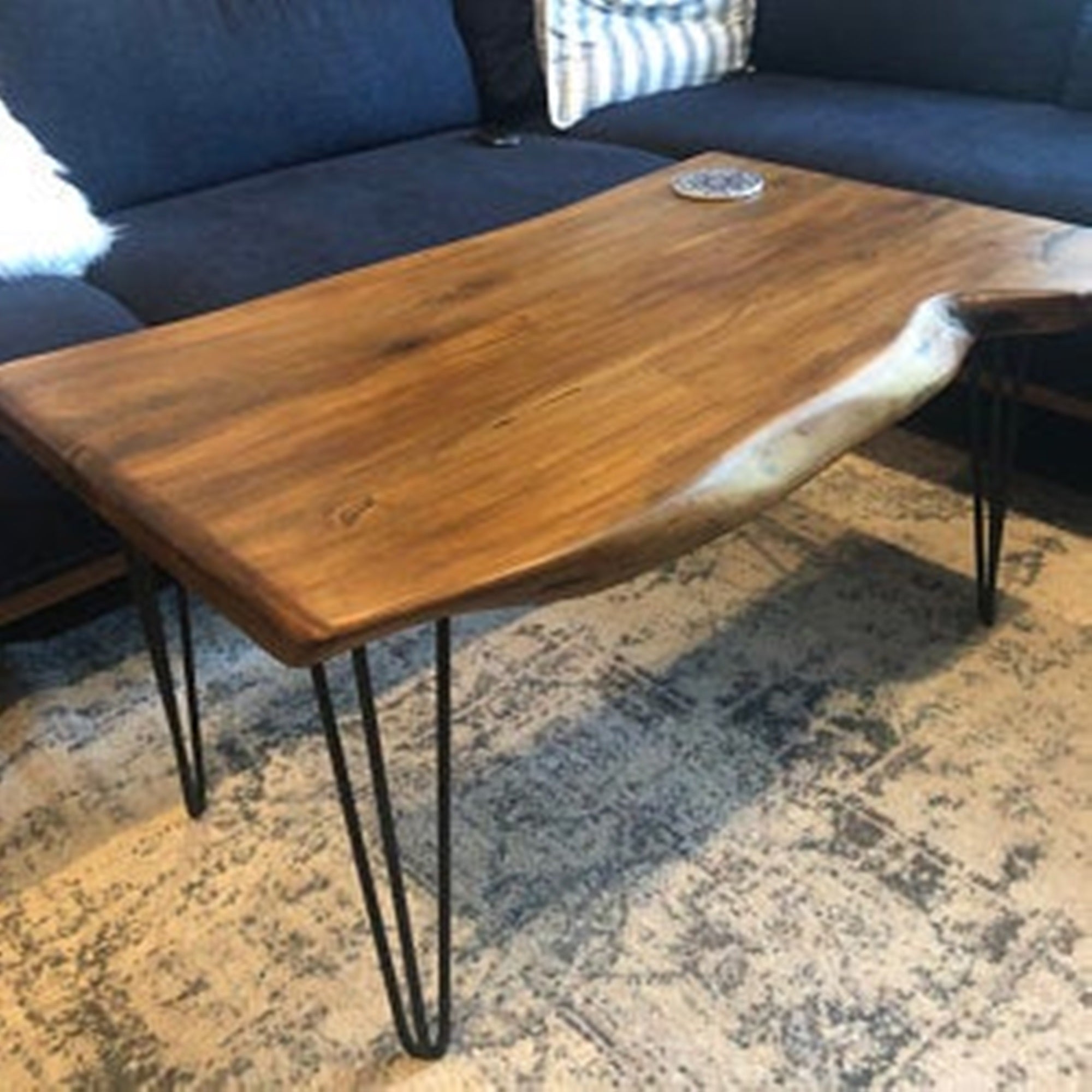 LIVE EDGE COFFEE TABLE Vega